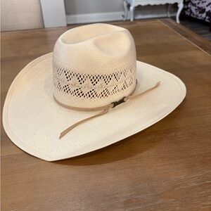 Elegant Cream Western Hat
